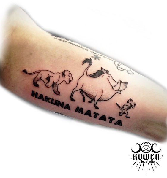 Tatuaż z filmu"Król Lew" - Magia Przyjaźni i Przygody